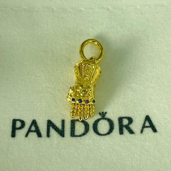 Pandora Marvel The Avengers Infinity Gauntlet Dangle Charm - Picture 1 of 4